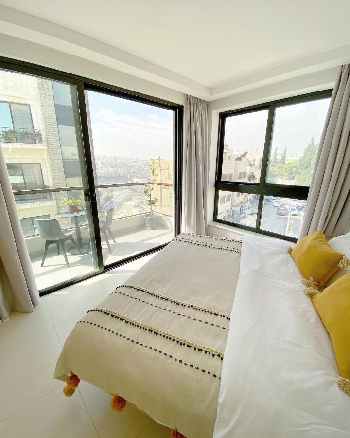 Nu Fifty Two Bed & Breakfast Amman Exterior photo
