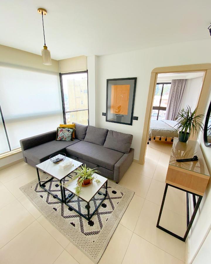 Nu Fifty Two Bed & Breakfast Amman Exterior photo